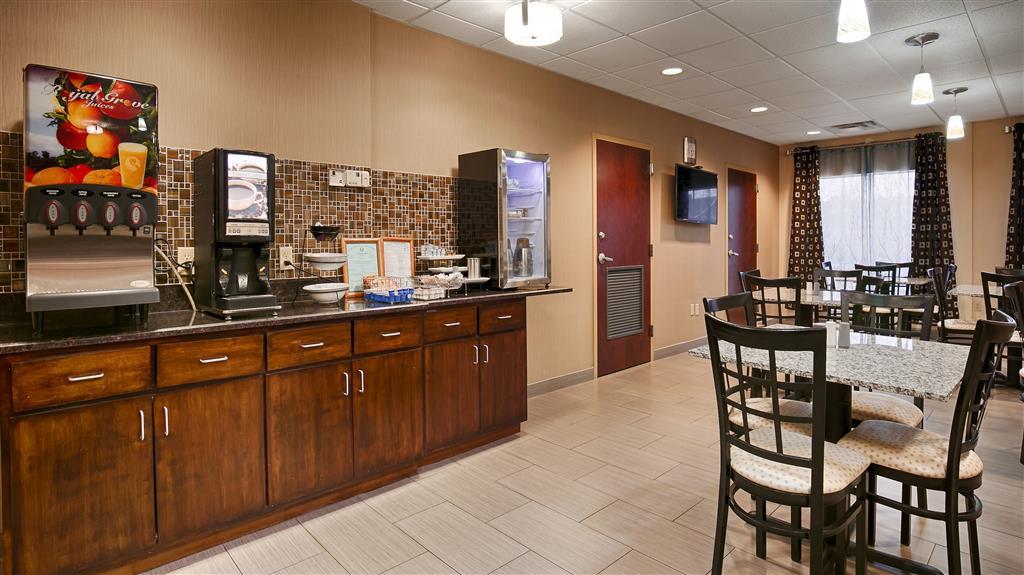 Quality Inn & Suites Huntsville Research Park Area Экстерьер фото