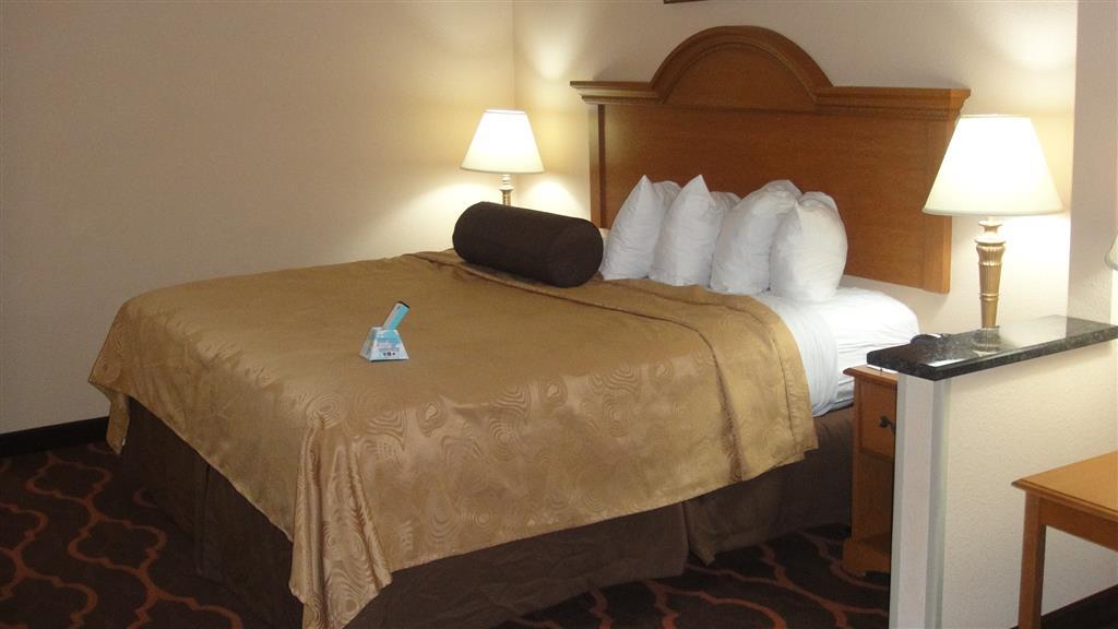 Quality Inn & Suites Huntsville Research Park Area Экстерьер фото