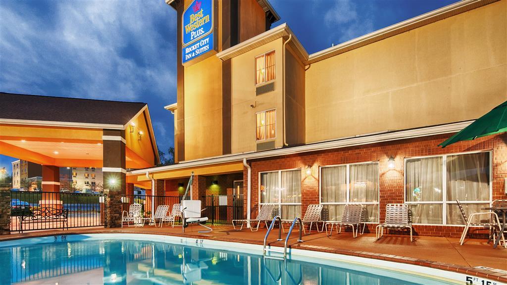 Quality Inn & Suites Huntsville Research Park Area Экстерьер фото
