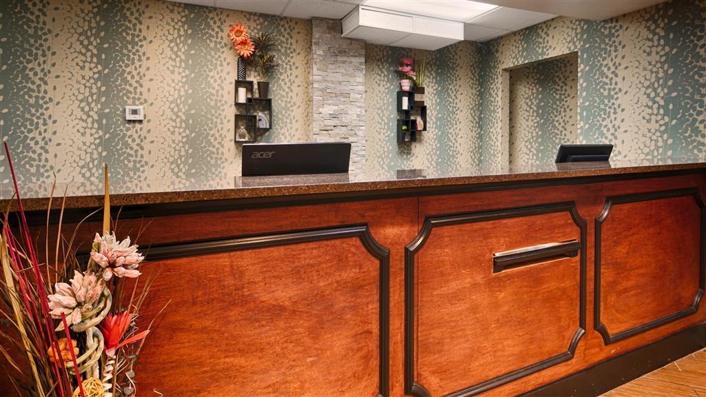 Quality Inn & Suites Huntsville Research Park Area Экстерьер фото