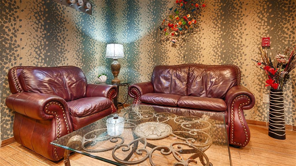 Quality Inn & Suites Huntsville Research Park Area Экстерьер фото