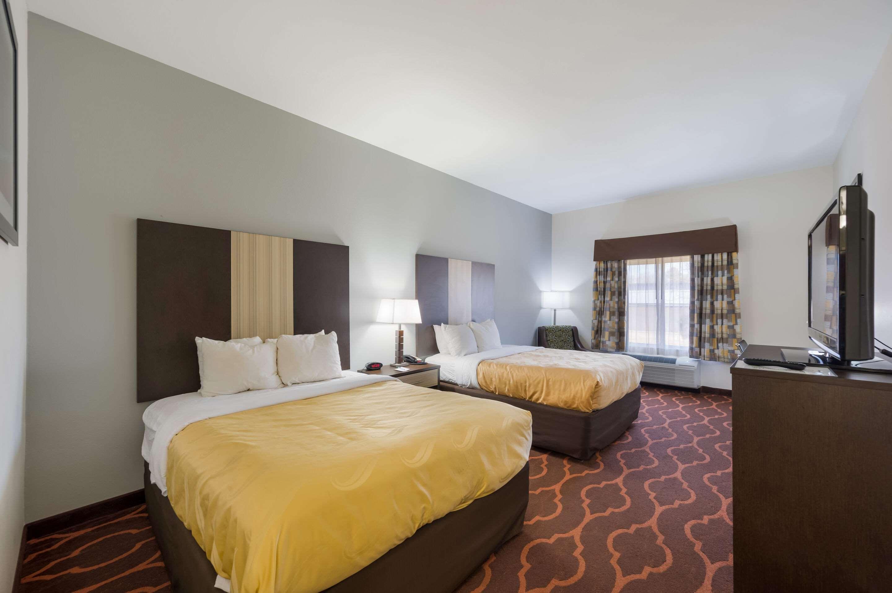 Quality Inn & Suites Huntsville Research Park Area Экстерьер фото
